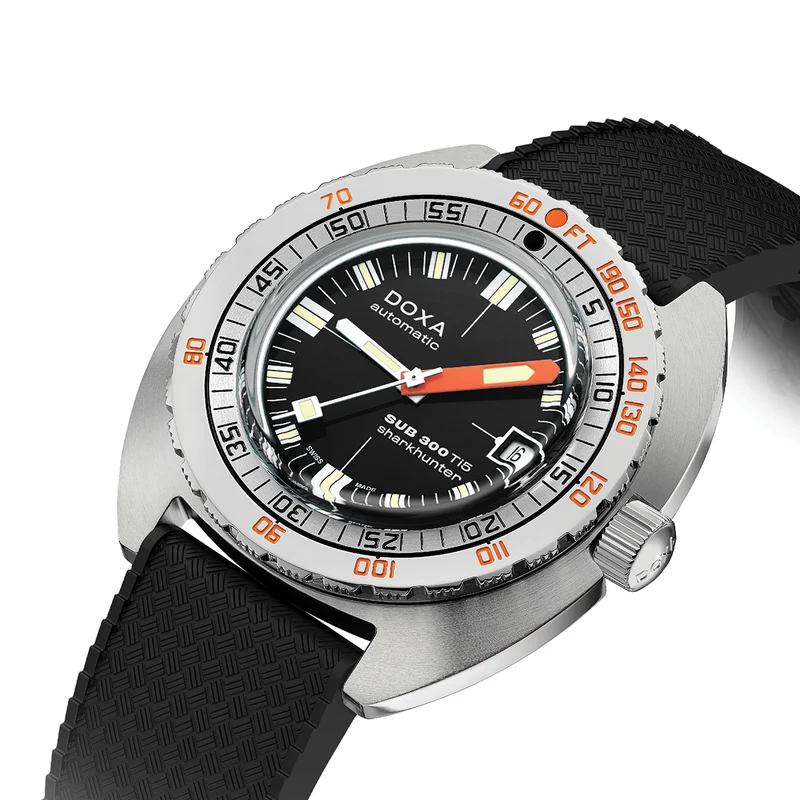 SUB 300 Ti5 42.5mm - Black on Rubber Strap