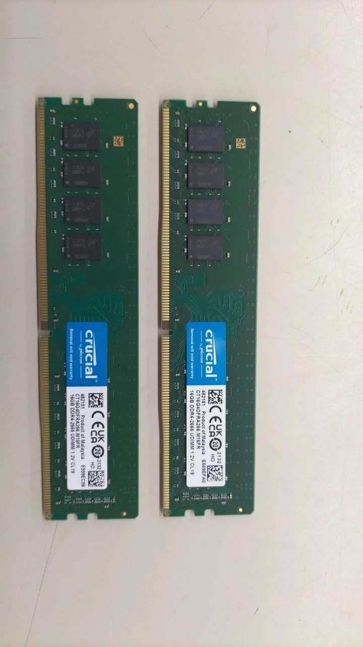 CRUCIAL DDR4-Speicher CT16G4DFRA266. M16FR