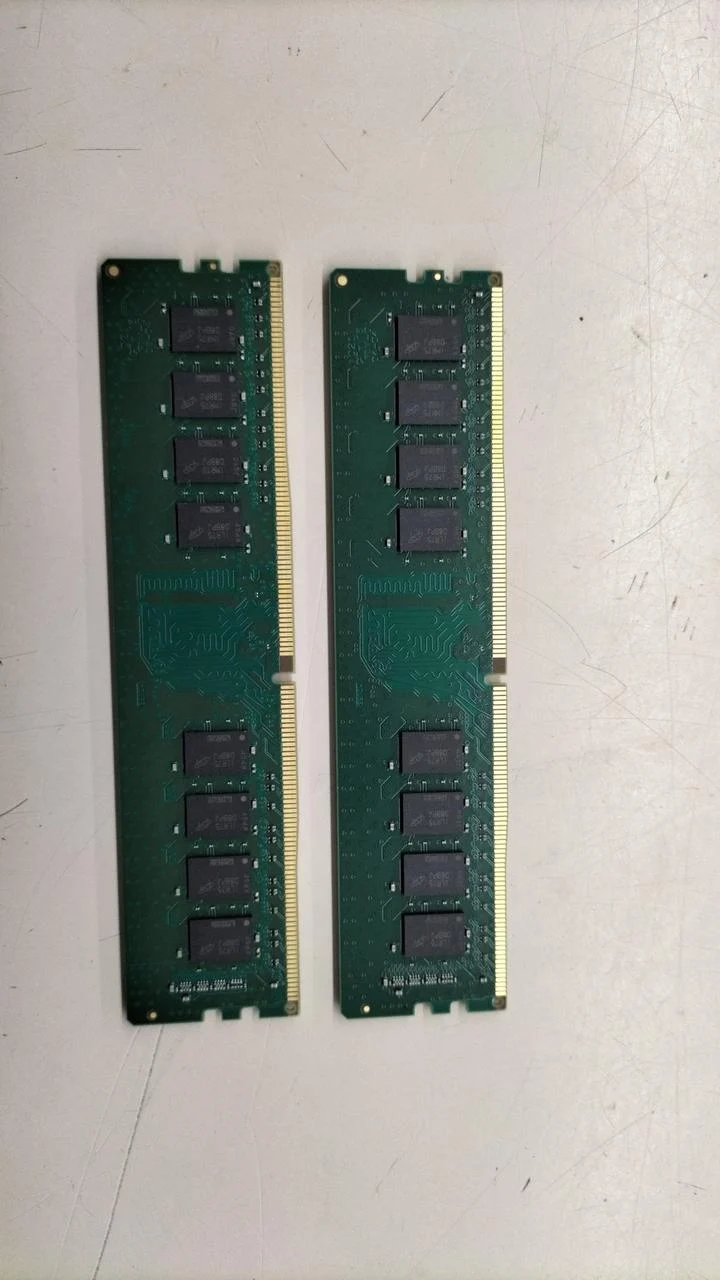 CRUCIAL DDR4-Speicher CT16G4DFRA266. M16FR
