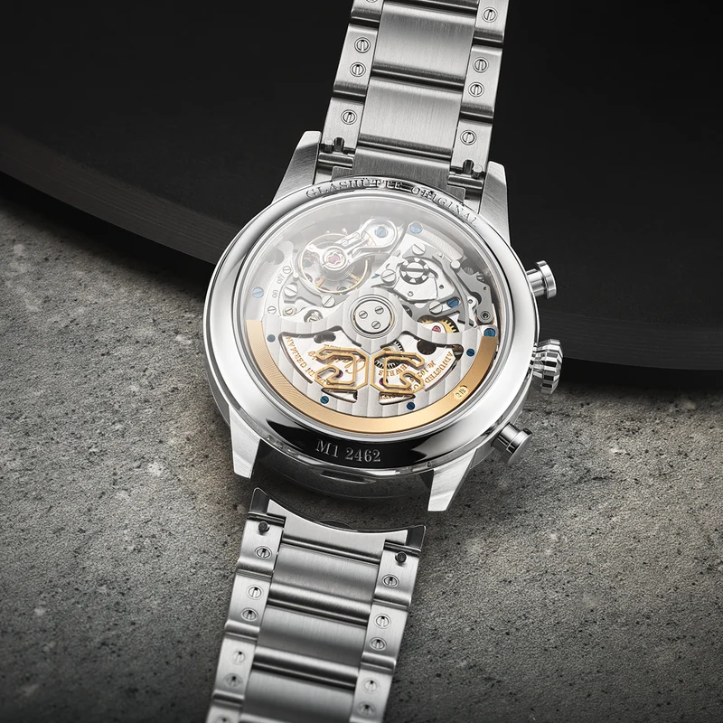Senator Chronograph 41mm - Galvanic Silver on Bracelet