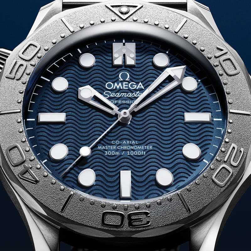 Seamaster Diver 300M "James Bond" 42mm - Blue on Bracelet