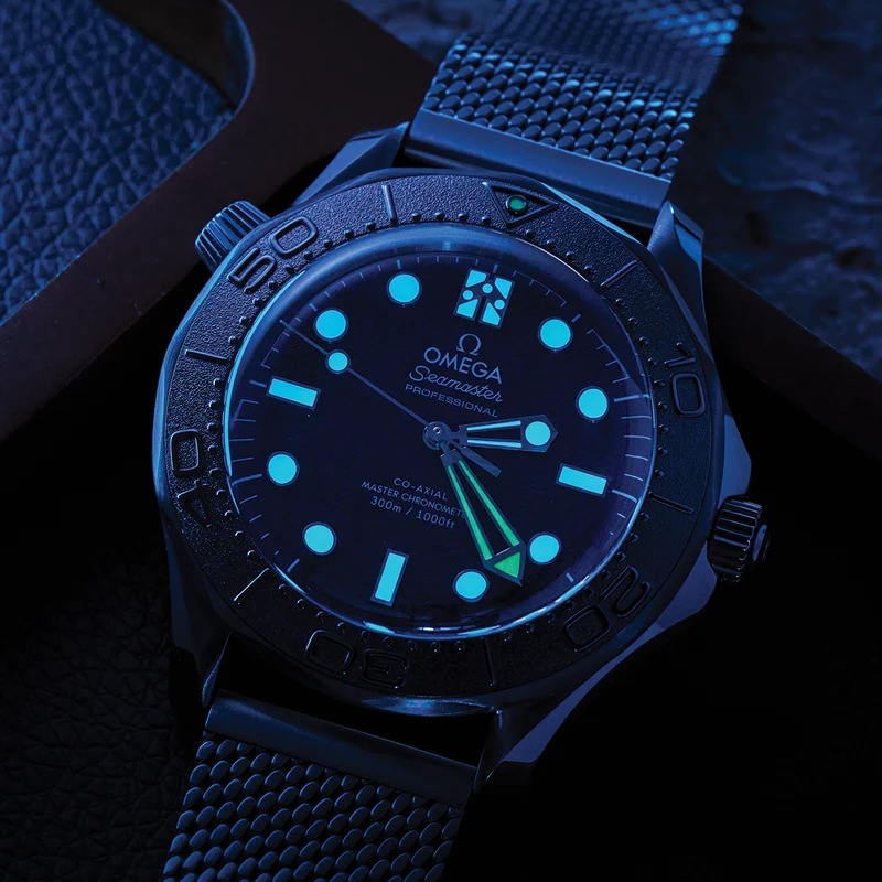 Seamaster Diver 300M "James Bond" 42mm - Blue on Bracelet