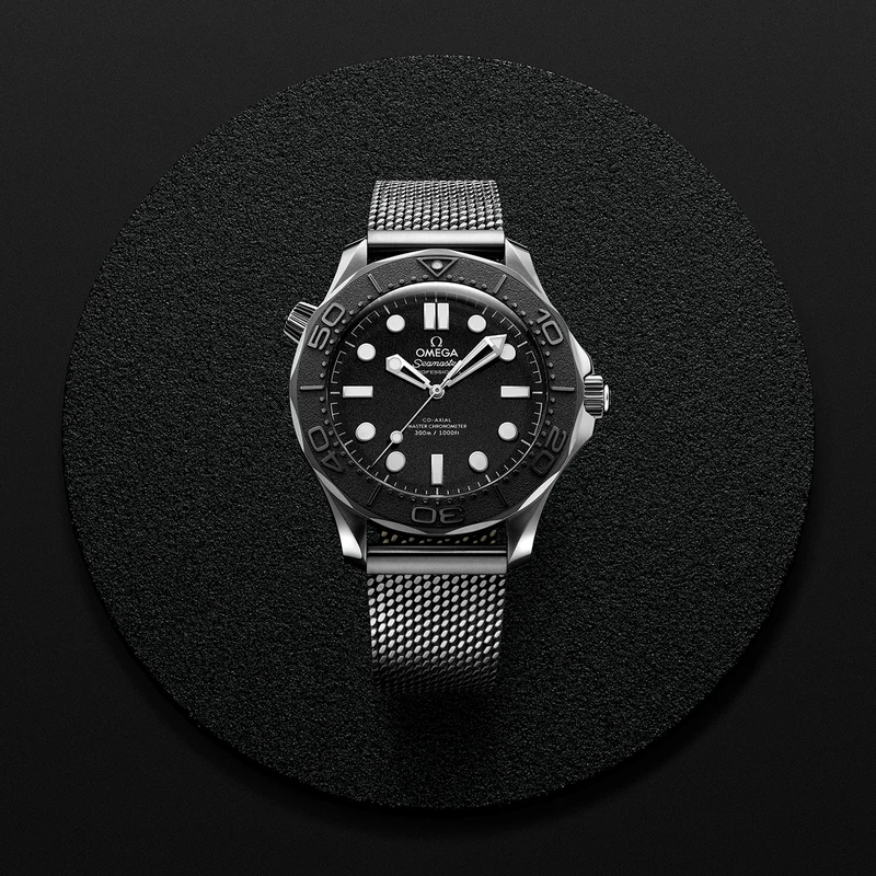 Seamaster Diver 300M "Spectre" 42mm - Black on Bracelet