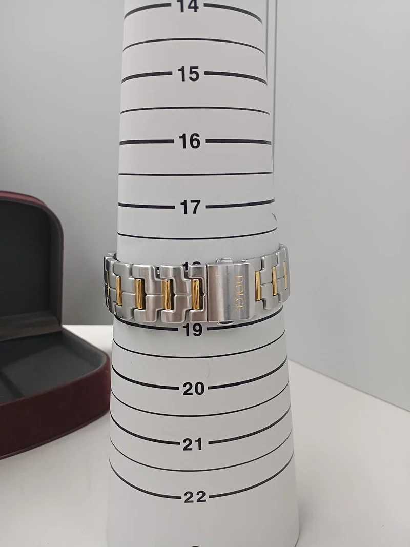 SEIKO Quarz-Armbanduhr 7T39-6A30