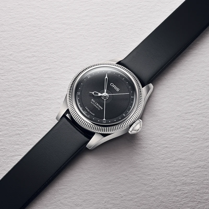 Big Crown Pointer Date 29mm - Black on Leather Strap