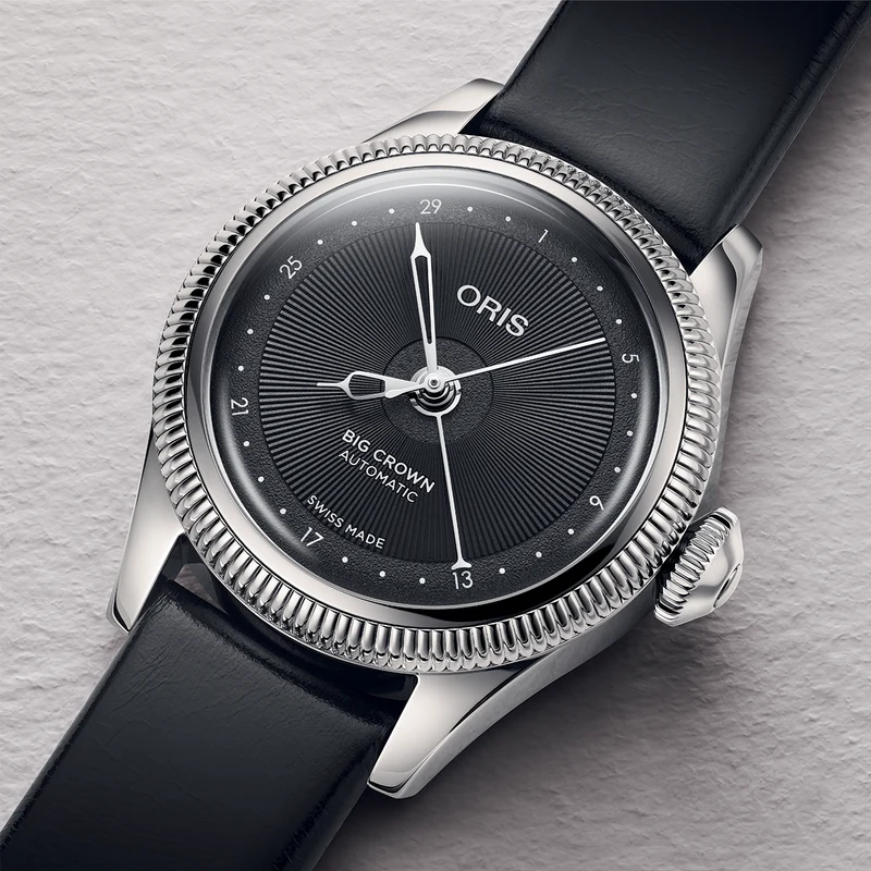 Big Crown Pointer Date 29mm - Black on Leather Strap