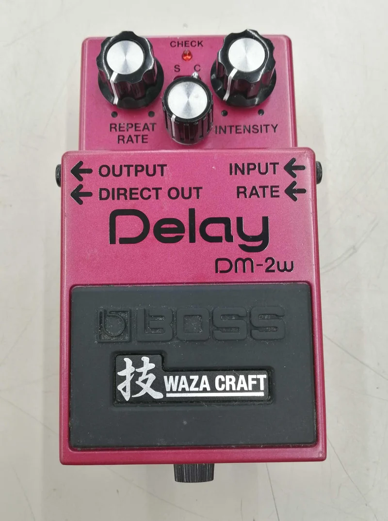 BOSS Effektpedal DM-2W