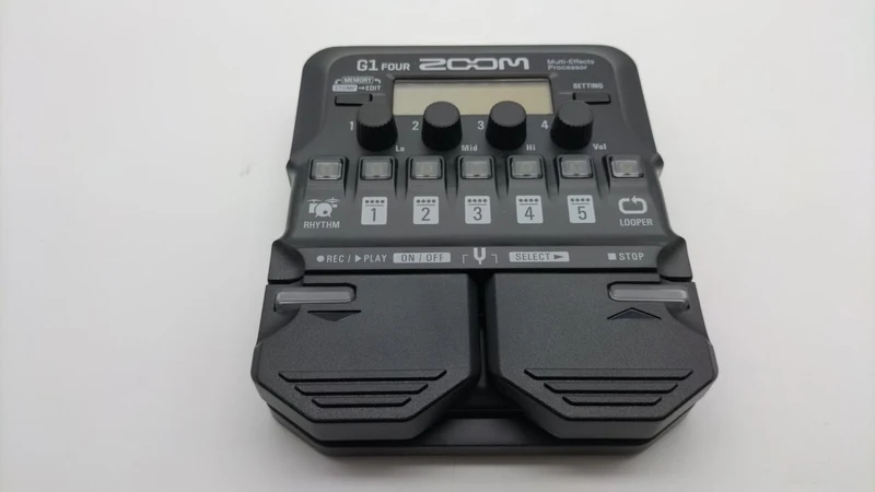 ZOOM Multi-Effekte G1 FOUR