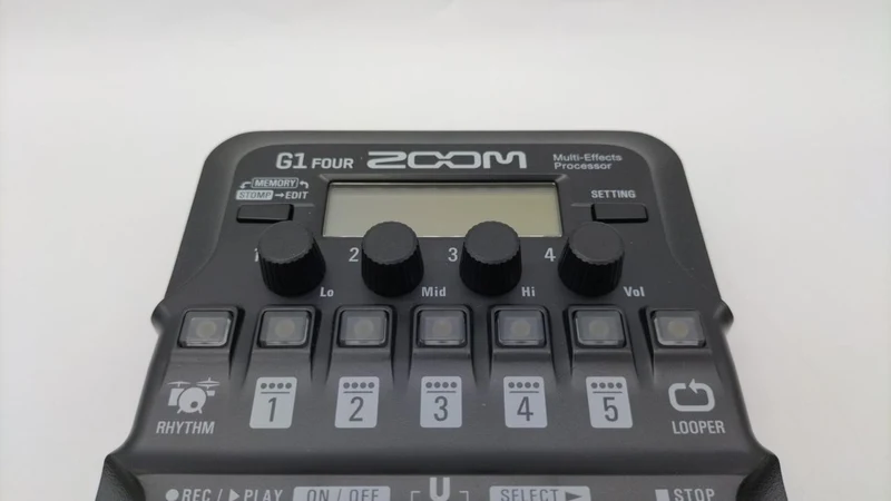 ZOOM Multi-Effekte G1 FOUR