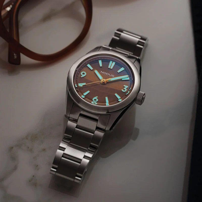 Sector II Sport Tiger's Eye 38mm - Brown on Bracelet