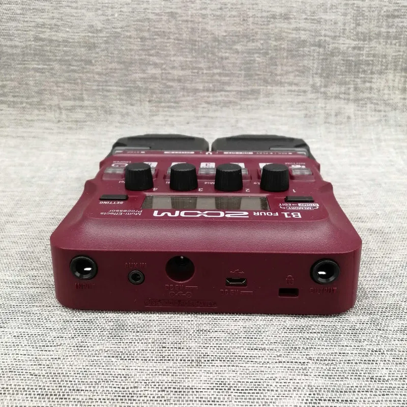ZOOM Bass Multi-Effektgerät B1 FOUR