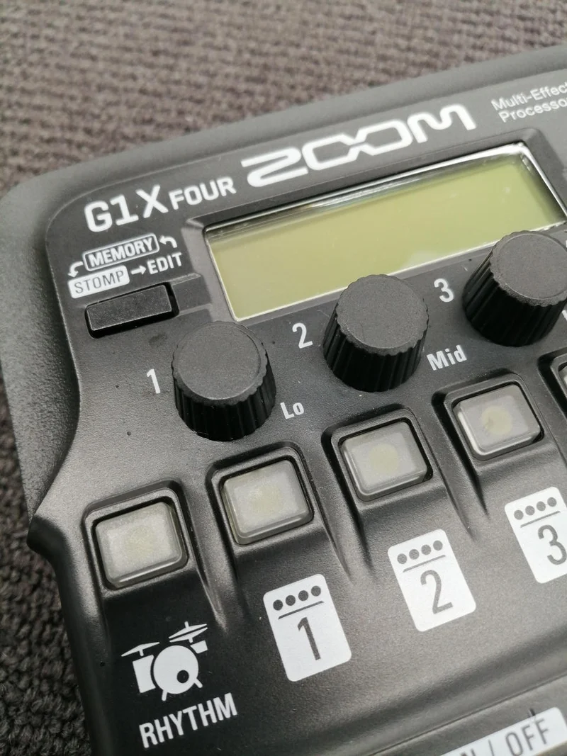 ZOOM Multi-Effekte G1X FOUR