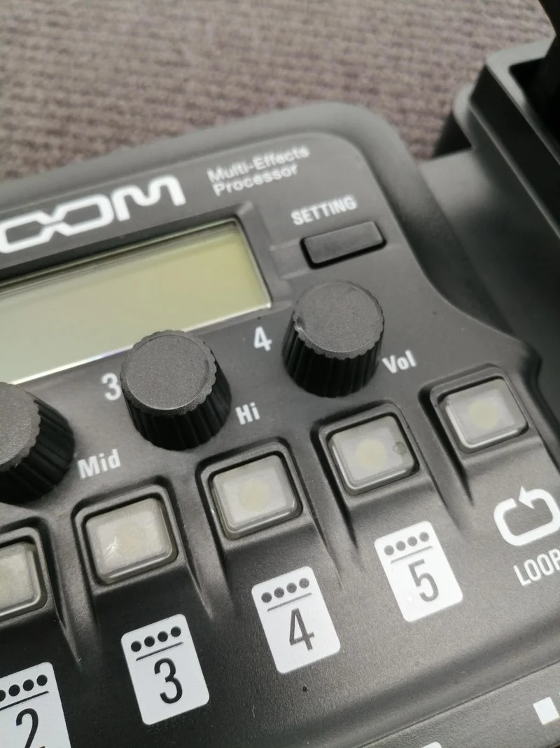 ZOOM Multi-Effekte G1X FOUR