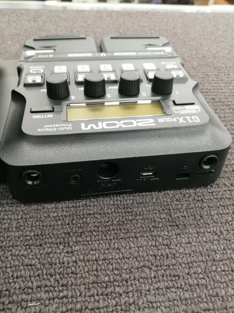 ZOOM Multi-Effekte G1X FOUR