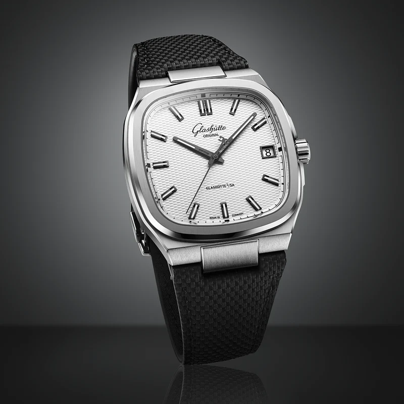 Seventies "Stereo Panel" 39mm - Silver on Rubber Strap