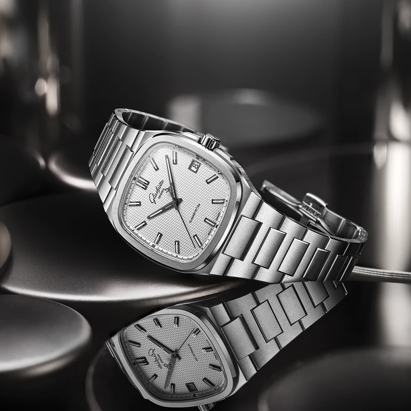 Seventies "Stereo Panel" 39mm - Silver on Bracelet