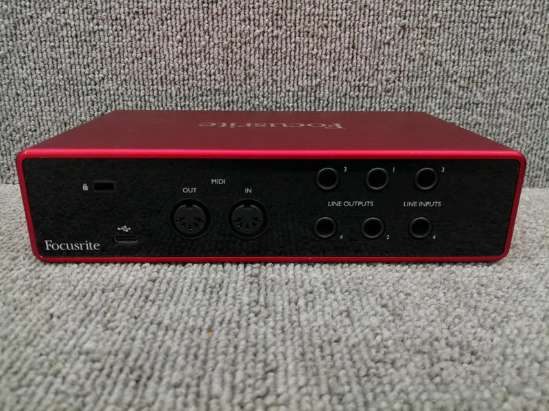 [SCHROTT] FOCUSRITE Audio-Interface: SCARLETT 4I4 3RD