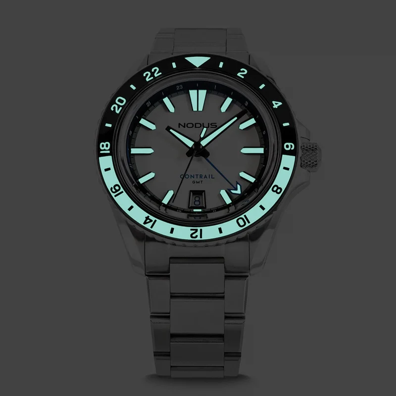Contrail GMT Polaris 40.5mm - White on Bracelet