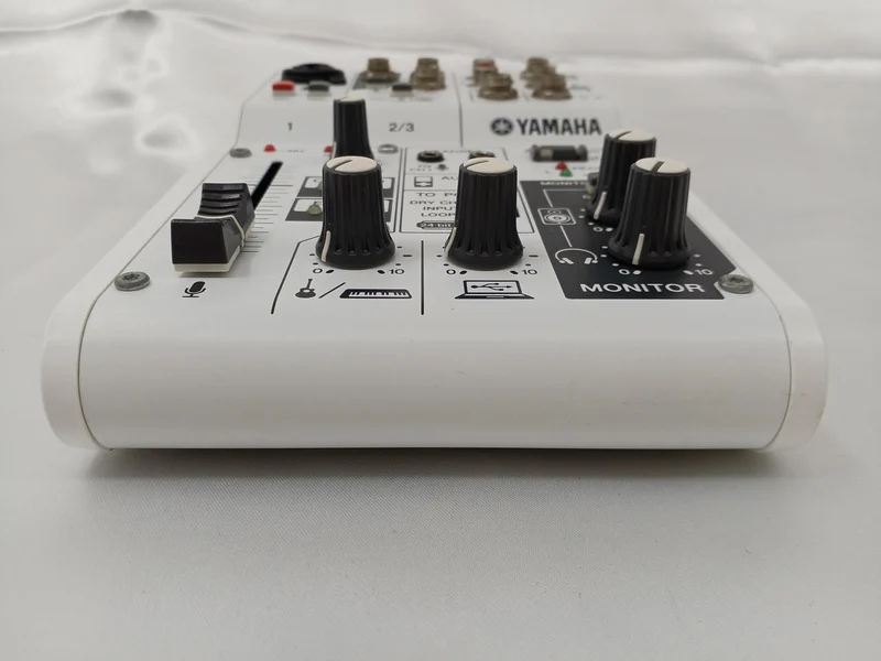 YAMAHA Mixer AG03
