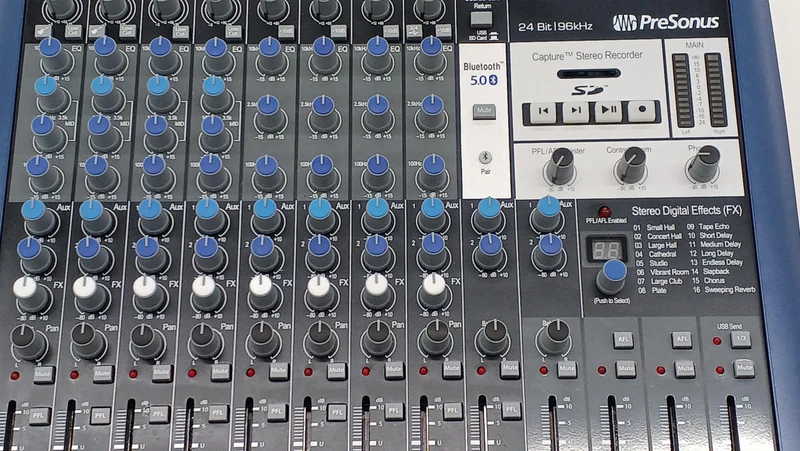 [SCHROTT] PRESONUS Analogmixer STUDIOLIVE AR12C
