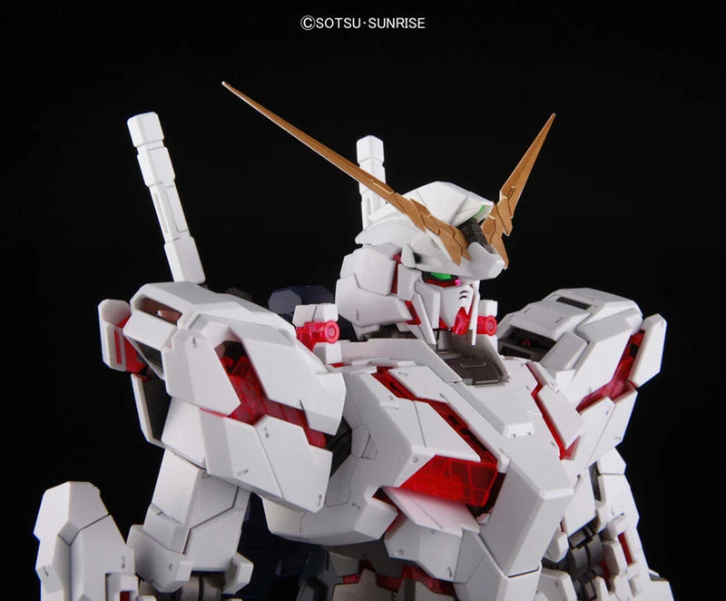 Bandai PG RX-0 Unicorn Gundam + LED-Einheit