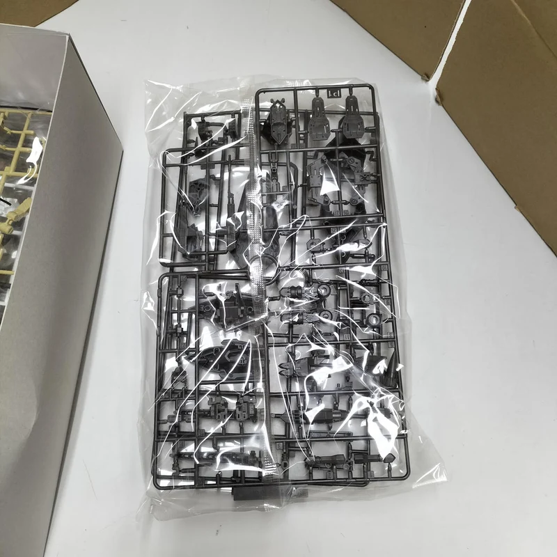 BANDAI SPIRITS MG Gundam Barbatos Erweiterungsteile-Set Premium Bandai Limited Box zerdrückt