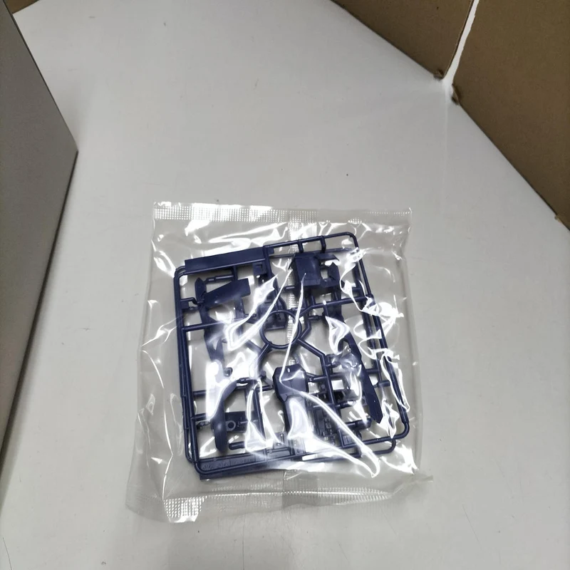 BANDAI SPIRITS MG Gundam Barbatos Erweiterungsteile-Set Premium Bandai Limited Box zerdrückt