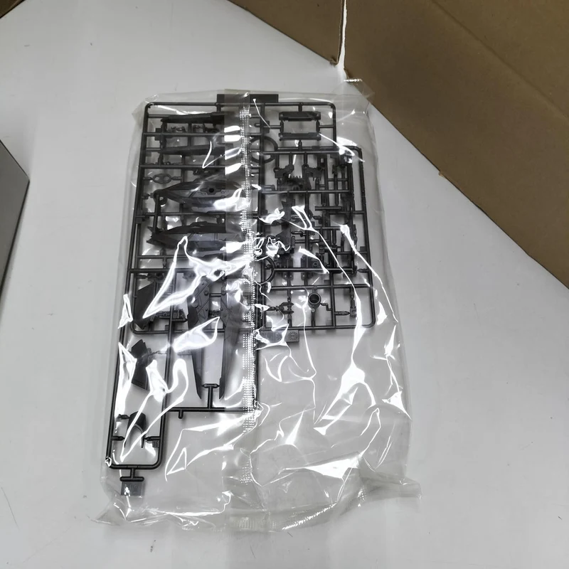 BANDAI SPIRITS MG Gundam Barbatos Erweiterungsteile-Set Premium Bandai Limited Box zerdrückt