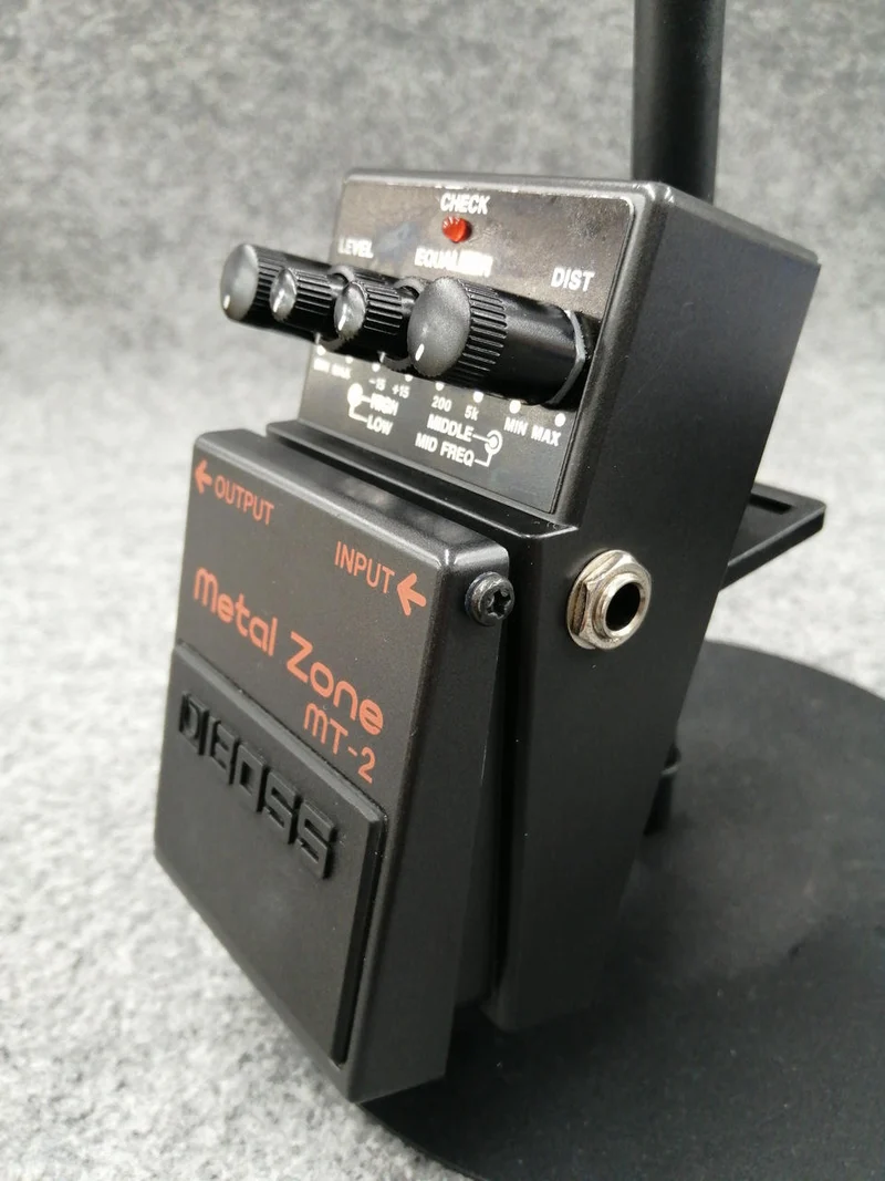 BOSS Effektpedal MT-2