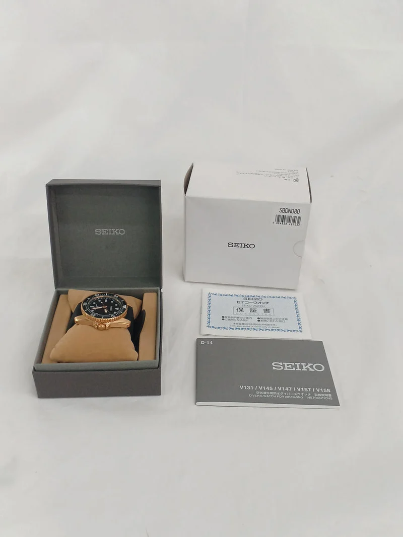 SEIKO Solar-Armbanduhr V147-0CS0