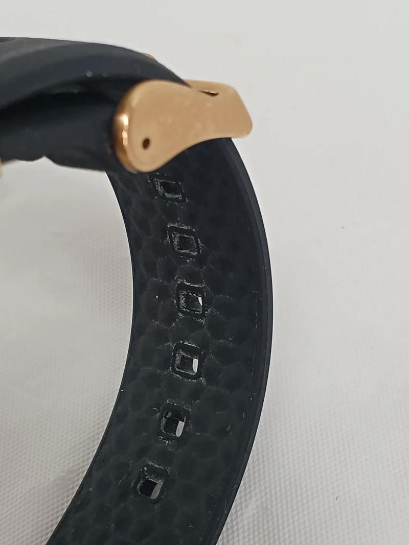 SEIKO Solar-Armbanduhr V147-0CS0