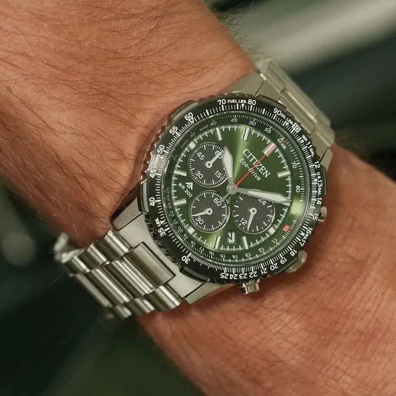Promaster Navihawk Eco-Drive 40mm - Khaki on Bracelet