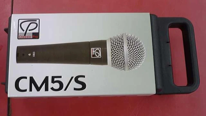 Klassisches professionelles dynamisches Mikrofon CM5/S