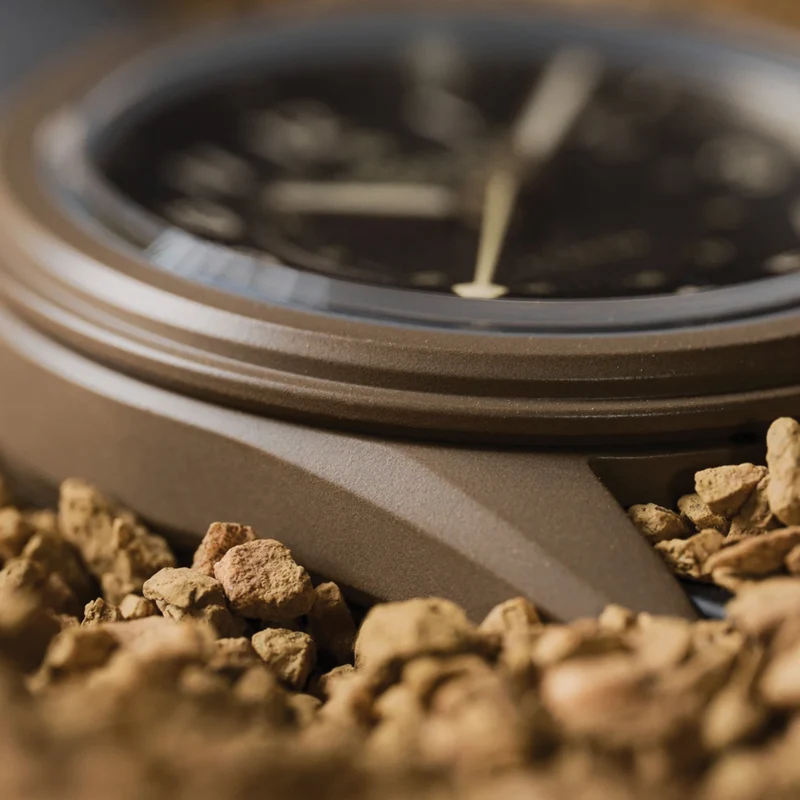 Sector II Field Titanium FDE 38mm - Brown on Rubber Strap