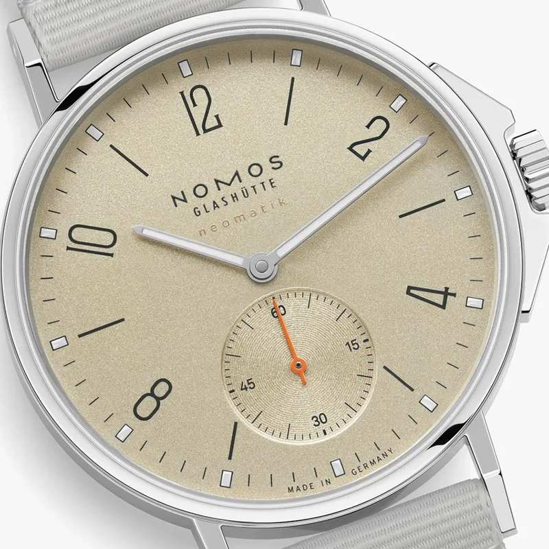 Ahoi Neomatik "Sand" Steel Back 36mm - Beige on Fabric Strap