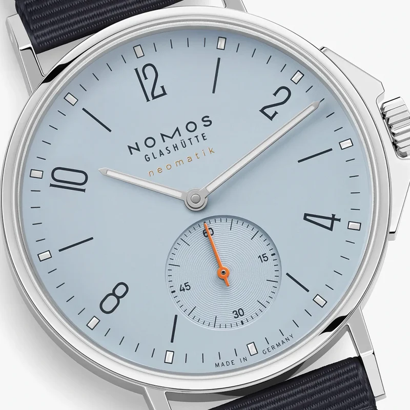 Ahoi Neomatik "Sky" Sapphire Back 36mm - Blue on Fabric Strap