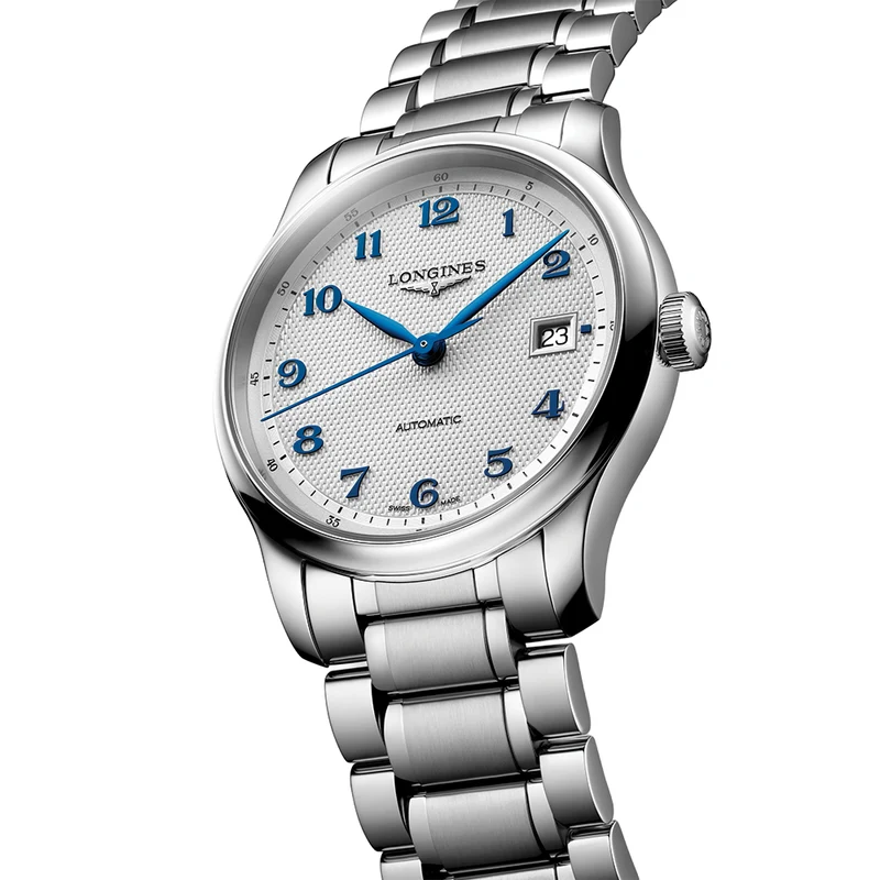 Master Collection 39mm - Silver on Bracelet