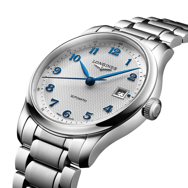 Master Collection 39mm - Silver on Bracelet