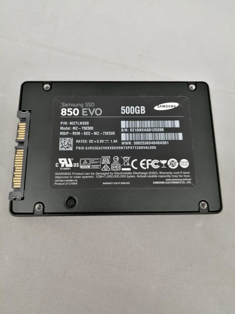 SAMSUNG SSD (500 GB) MZ-75E500
