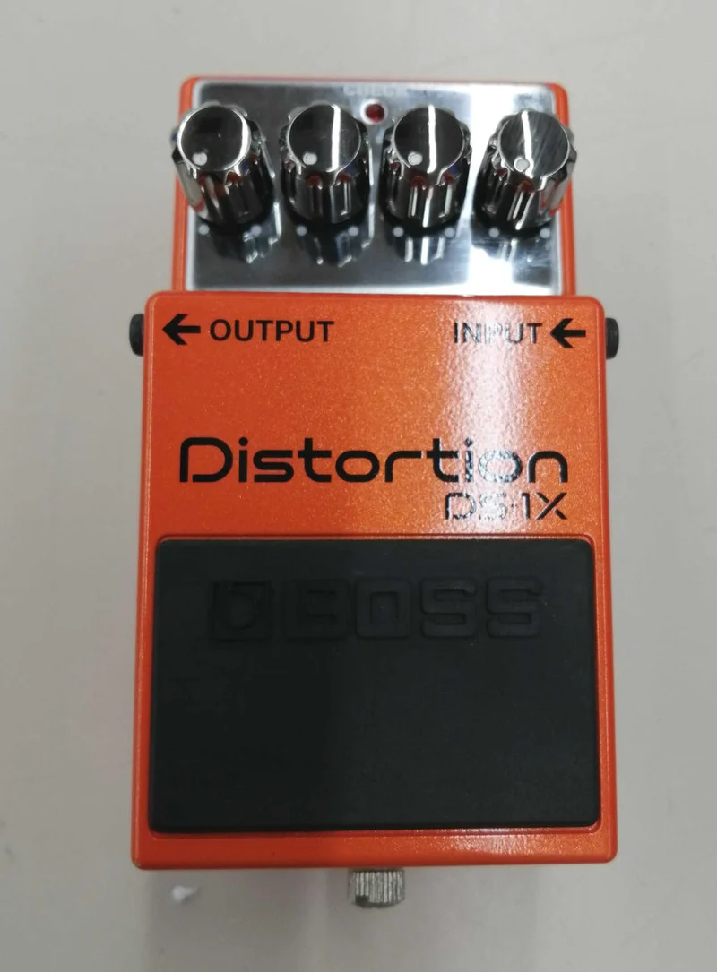 BOSS DS-1X Effektpedal