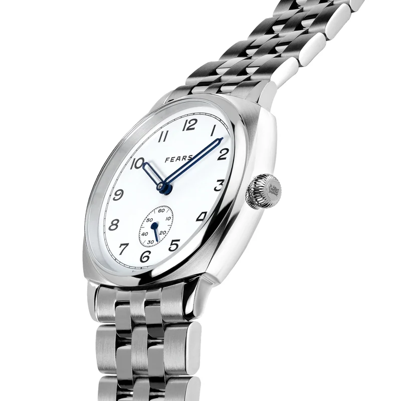 Brunswick "Polar White II" 38mm - White on Bracelet