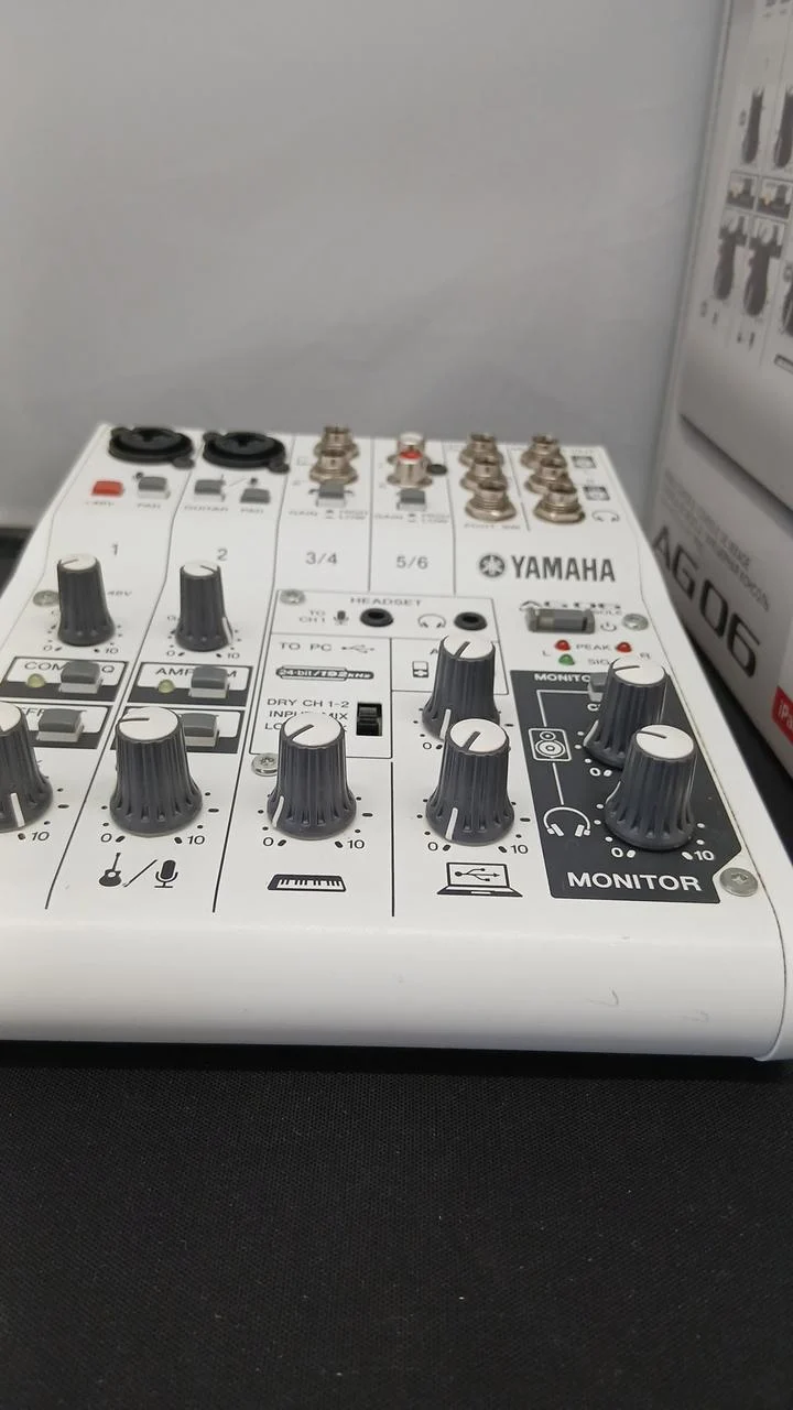 YAMAHA Mixer AG06MK2
