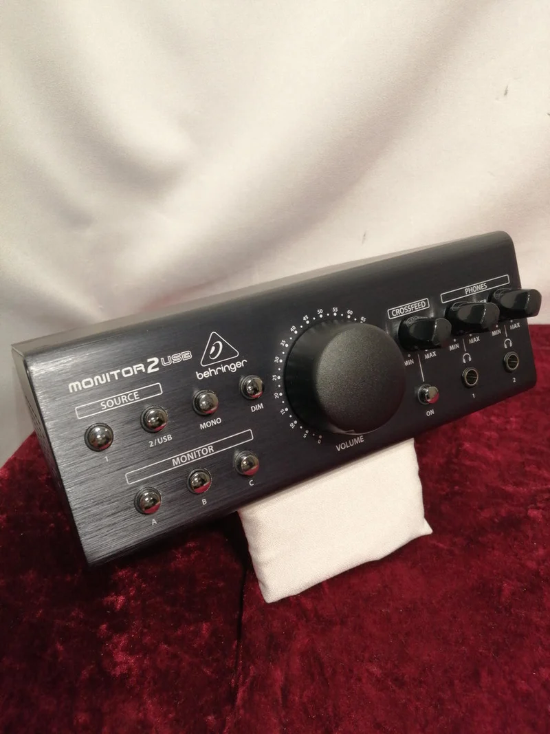 BEHRINGER Monitor Controller MONITOR2USB