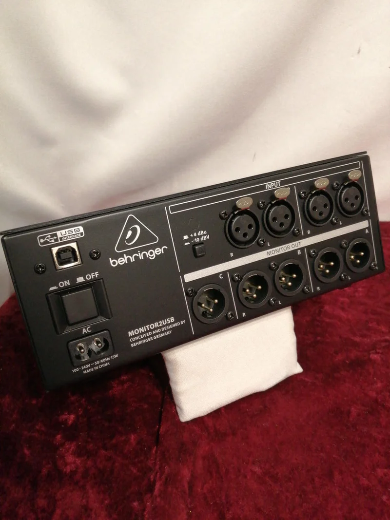 BEHRINGER Monitor Controller MONITOR2USB