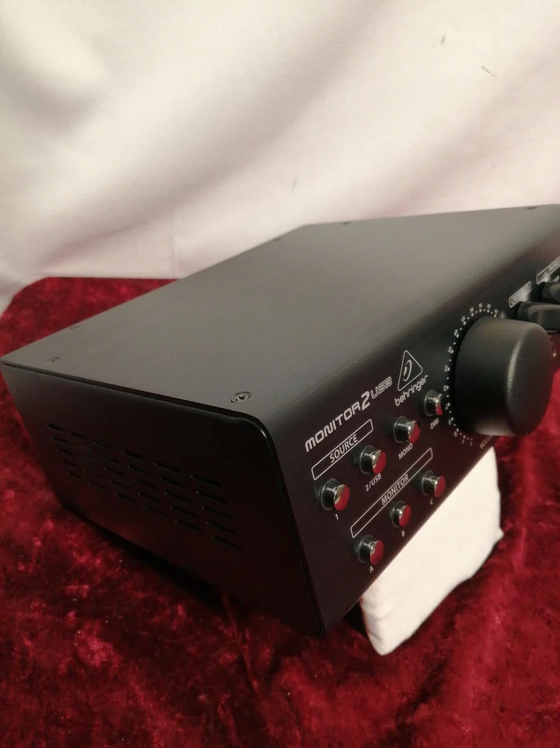 BEHRINGER Monitor Controller MONITOR2USB