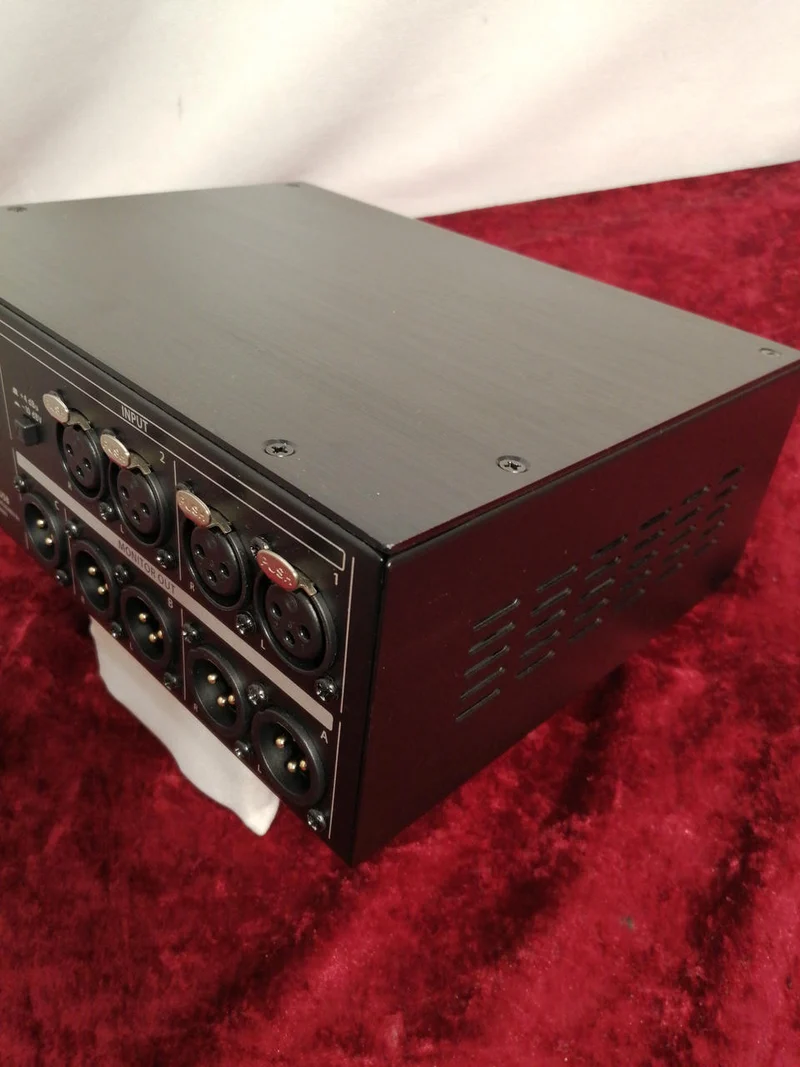 BEHRINGER Monitor Controller MONITOR2USB