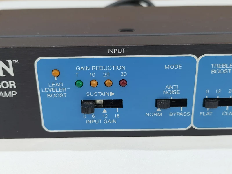 SR&D Effektpedal: ROCKMAN MODELL100