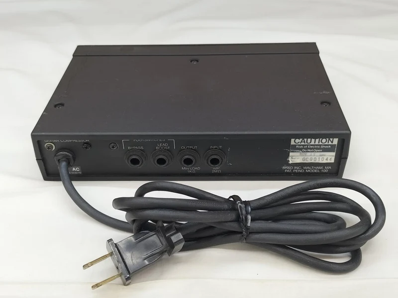 SR&D Effektpedal: ROCKMAN MODELL100