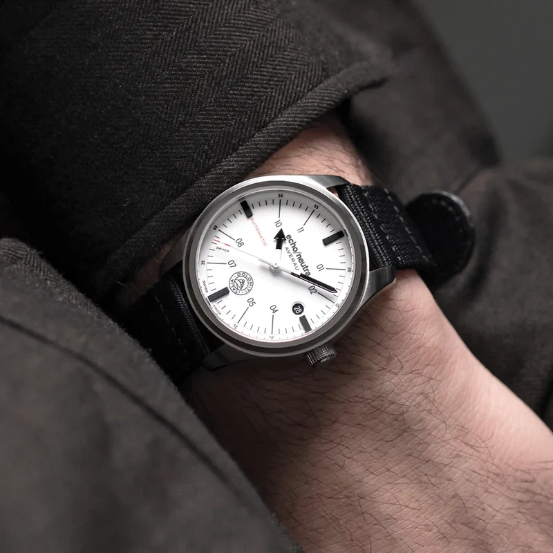 Averau 3 Hand 39mm - White Full Lume on Fabric Strap