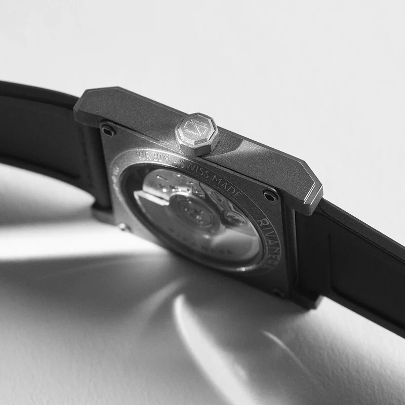 Rivanera Piccolo Guillochè 33mm - White on Rubber Strap w/ Additional Strap